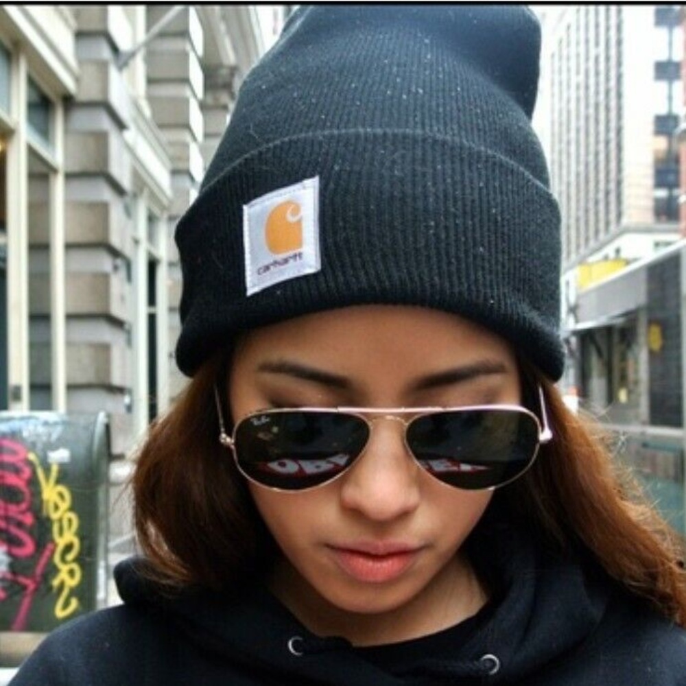 Carhartt WIP Knit Cuff Beanie in Black. Unisex